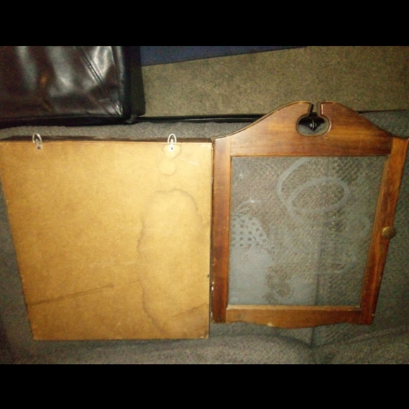 Vintage Sherlock Holmes Cigar Cabinet - Picture 4 of 4